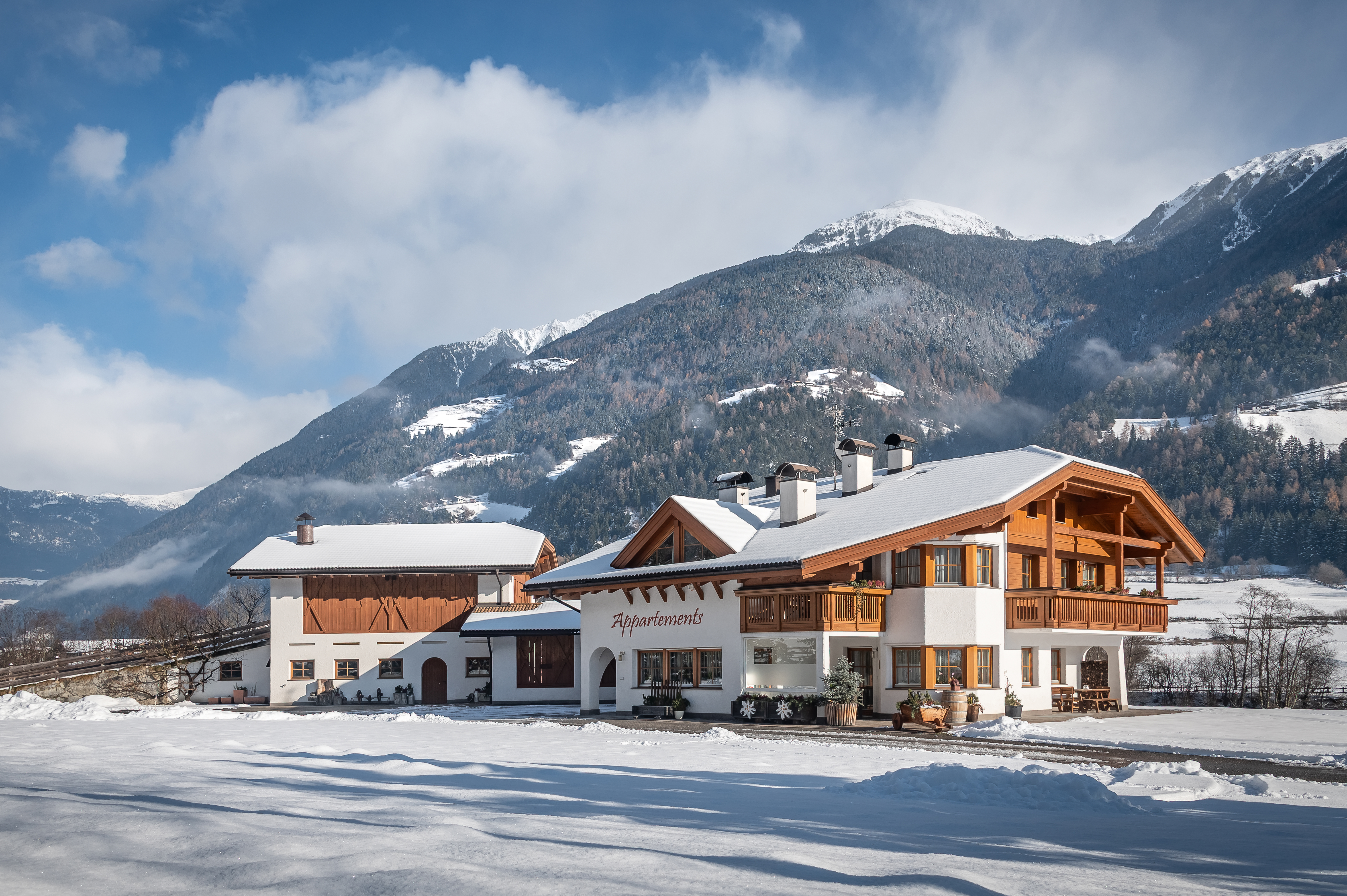 Winter Bäckhof außen.jpg
